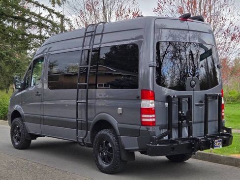Used 2017 Mercedes-Benz Sprinter 2500 image 3