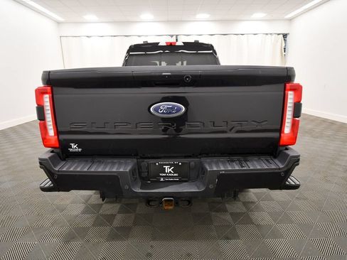 Used 2024 Ford F250 Lariat w/ Sport Appearance Package AWD/4WD image 6