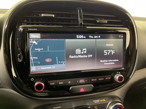 Used 2021 Kia Soul EX image 22