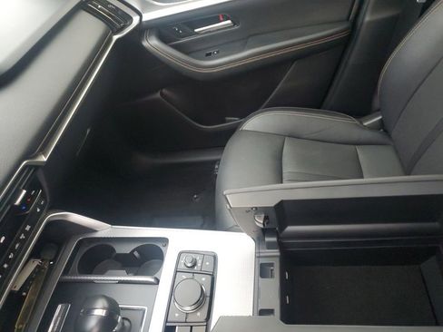 Used 2024 MAZDA CX-90 3.3 Turbo w/ Preferred Plus image 24