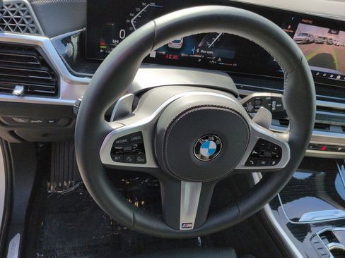 Used 2026 BMW X5 sDrive40i w/ M Sport Package image 10