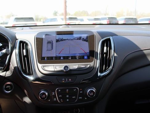 Used 2024 Chevrolet Equinox RS image 32