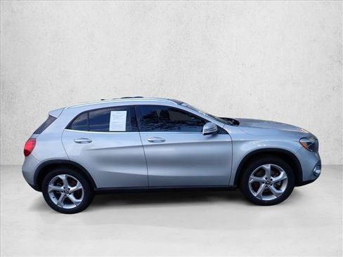 Used 2018 Mercedes-Benz GLA 250 4MATIC image 5