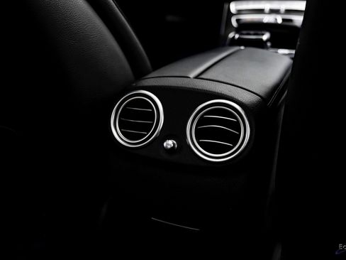 Used 2020 Mercedes-Benz E 350 4MATIC Sedan w/ Parking Assistance Package image 70