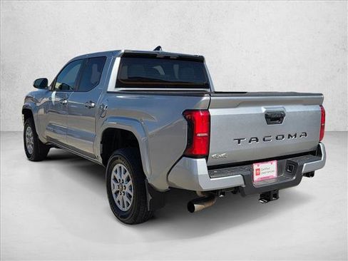 Certified 2024 Toyota Tacoma SR5 AWD/4WD image 8