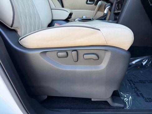 Used 2022 Nissan Armada Platinum w/ Captain's Chairs Package RWD image 36