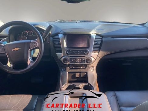 Used 2018 Chevrolet Suburban LT RWD image 14