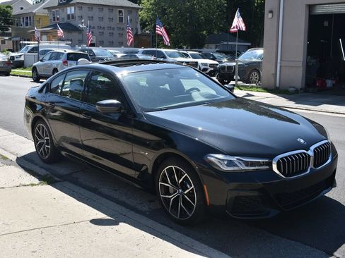 Used 2023 BMW 530e xDrive AWD/4WD image 4