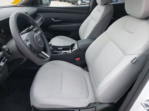 Used 2025 Hyundai Santa Cruz SE image 15