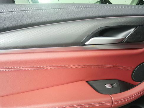 Certified 2025 BMW X4 M40i image 14