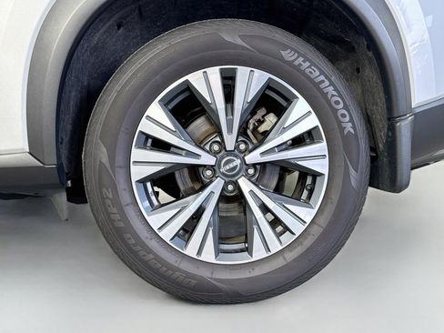 Used 2023 Nissan Rogue SV w/ SV Premium B Package AWD/4WD image 32