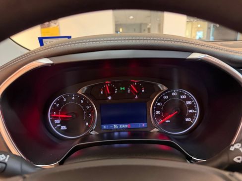 Used 2025 Chevrolet Blazer LT FWD image 39