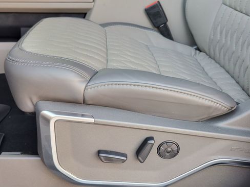 New 2026 Ford F350 Platinum w/ Platinum Plus Package image 23