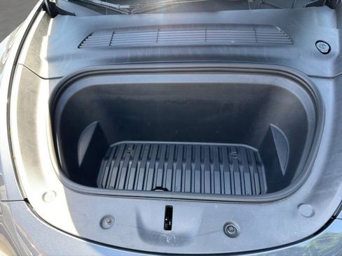 Used 2023 Tesla Model Y AWD image 20