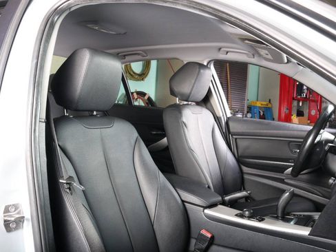 Used 2013 BMW 328i Sedan RWD image 28