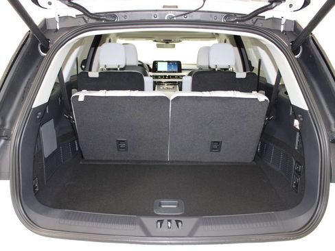 New 2026 Lincoln Aviator AWD image 15