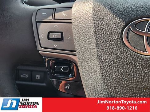 Used 2025 Toyota Camry XSE FWD image 27