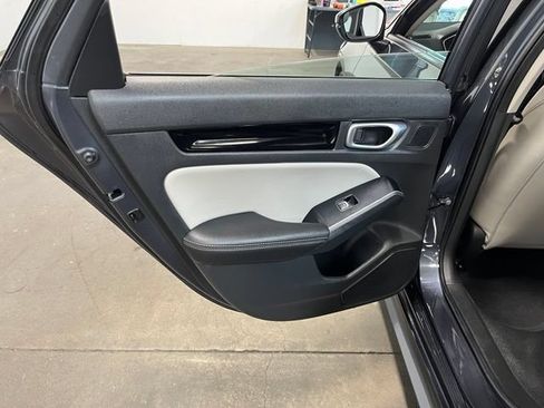 Used 2023 Honda Civic Touring image 19
