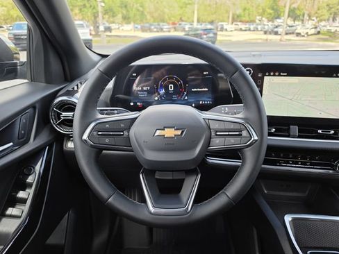 New 2026 Chevrolet Equinox LT FWD image 14