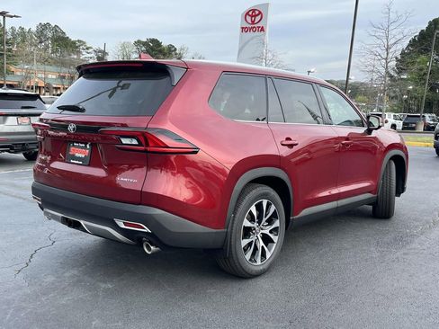 Used 2026 Toyota Grand Highlander AWD Hybrid image 3