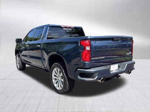 Used 2019 Chevrolet Silverado 1500 High Country w/ Technology Package AWD/4WD image 8