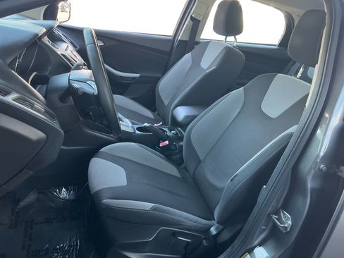 Used 2012 Ford Focus SE FWD image 9