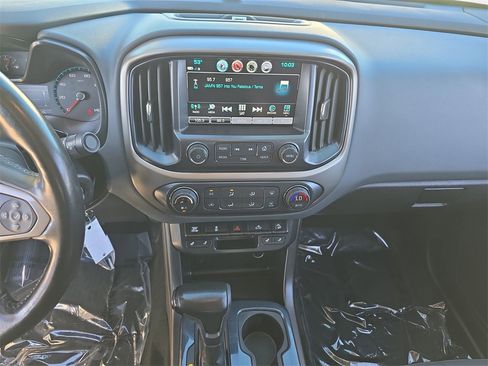 Used 2017 Chevrolet Colorado Z71 image 22