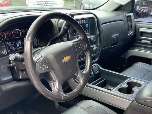 Used 2018 Chevrolet Silverado 1500 LTZ Z71 w/ LTZ Plus Package AWD/4WD image 11