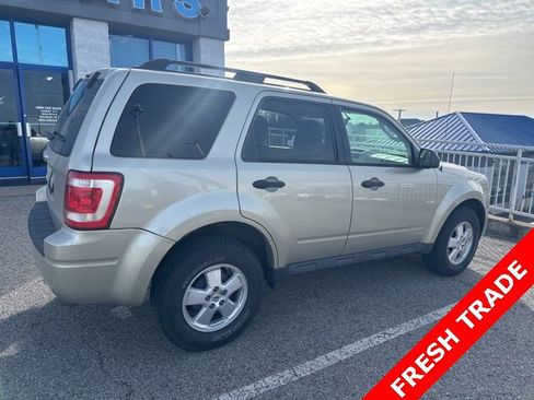 Used 2012 Ford Escape XLT image 4