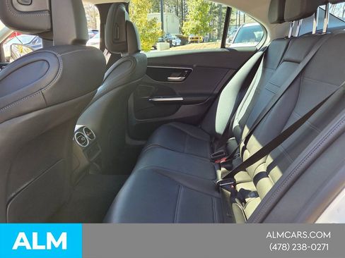 Used 2025 Mercedes-Benz C 300 Sedan image 5