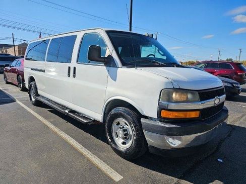 Used 2019 Chevrolet Express 3500 LT w/ LT Preferred Equipment Group RWD image 2