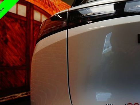 Certified 2025 Nissan Murano SV AWD/4WD image 79