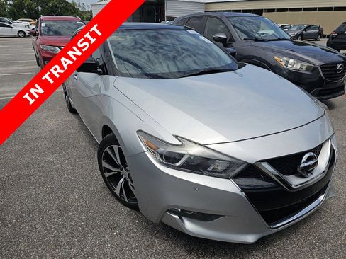 Used 2017 Nissan Maxima Platinum FWD image 3