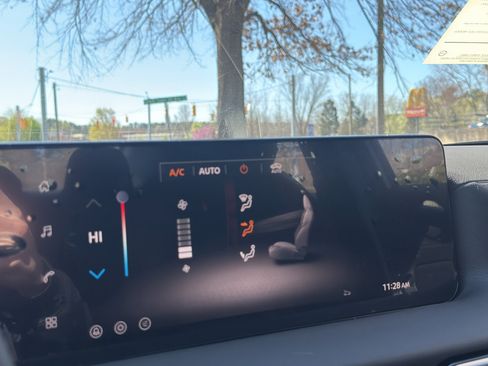 New 2026 Nissan Sentra SR w/ Floor Mat Package image 25