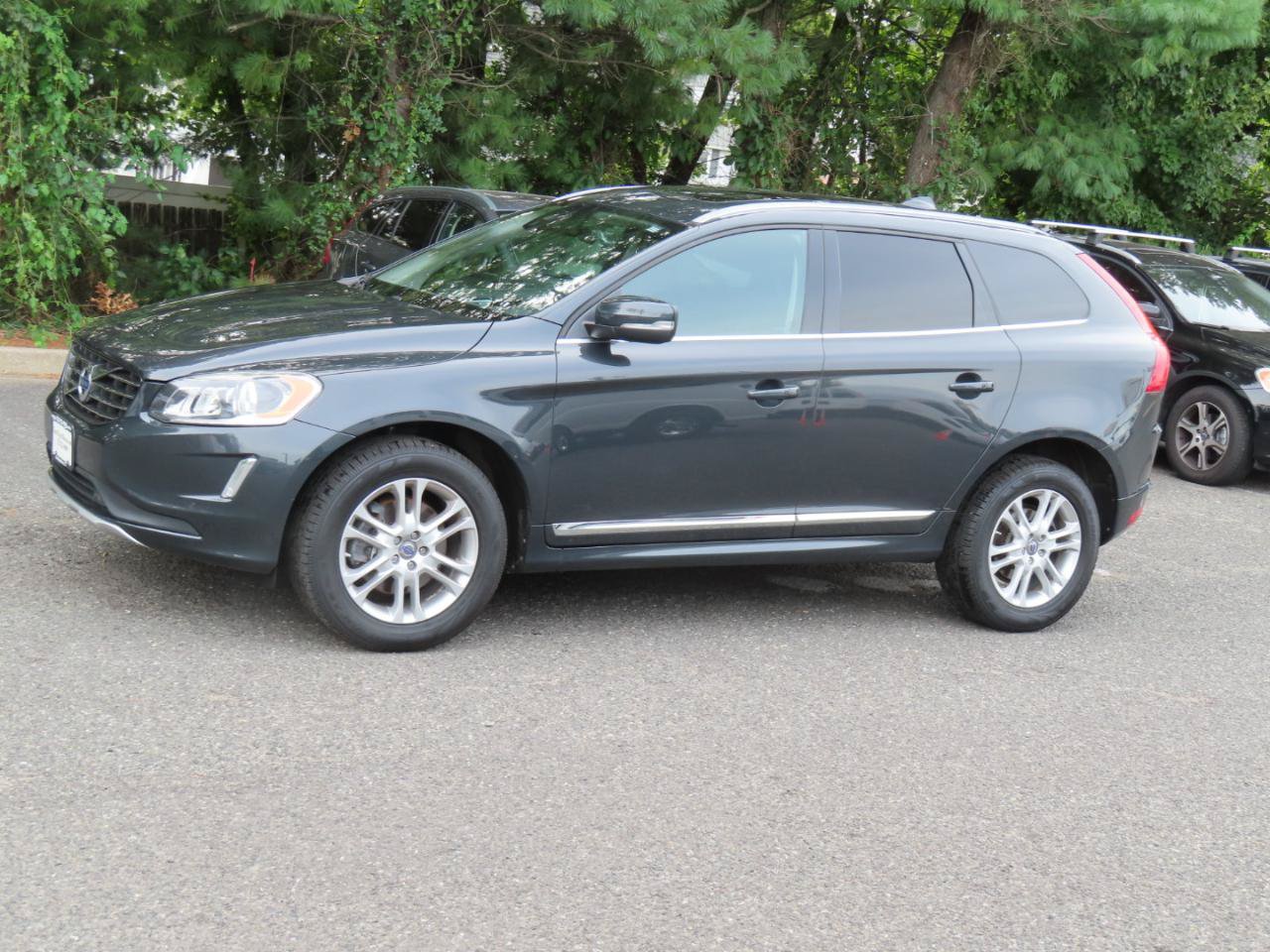 Used 2015 Volvo XC60 T5 Premier FWD image 2