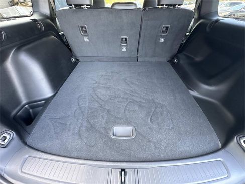 New 2025 Jeep Grand Cherokee Limited w/ Black Appearance Package image 18