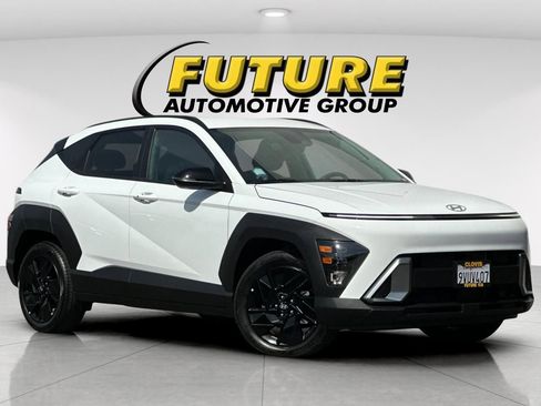 Used 2026 Hyundai Kona SEL Sport image 2