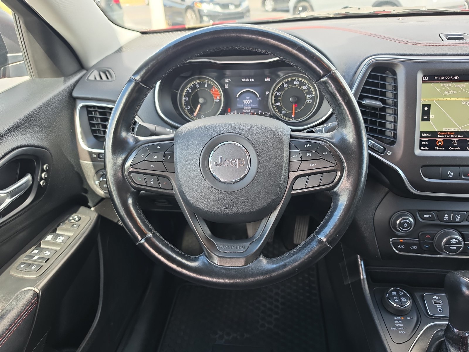 Used 2021 Jeep Cherokee Trailhawk w/ Sun, Sound & Nav Group AWD/4WD image 10