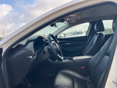 Used 2019 MAZDA MAZDA3 Sedan FWD image 26