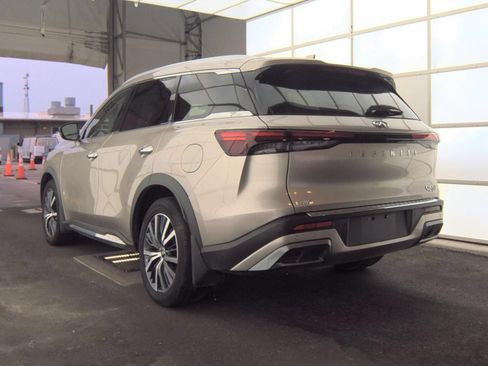 Used 2023 INFINITI QX60 Sensory w/ Cargo Package AWD/4WD image 12