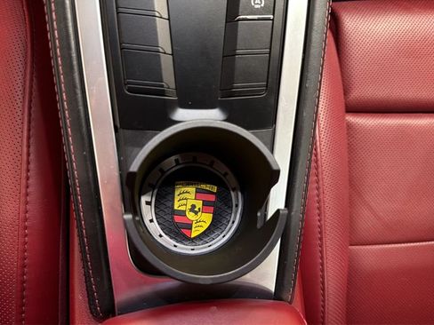 Used 2018 Porsche 718 Cayman GTS RWD image 22