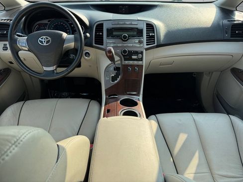 Used 2009 Toyota Venza AWD w/ Comfort Pkg image 12