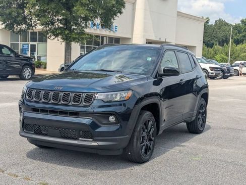 New 2026 Jeep Compass Latitude AWD/4WD image 7
