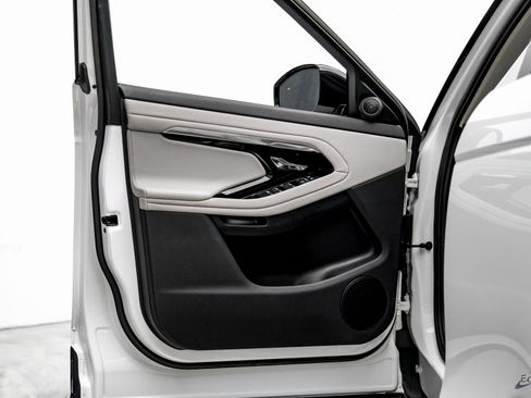 Used 2023 Land Rover Range Rover Evoque R-Dynamic S image 59