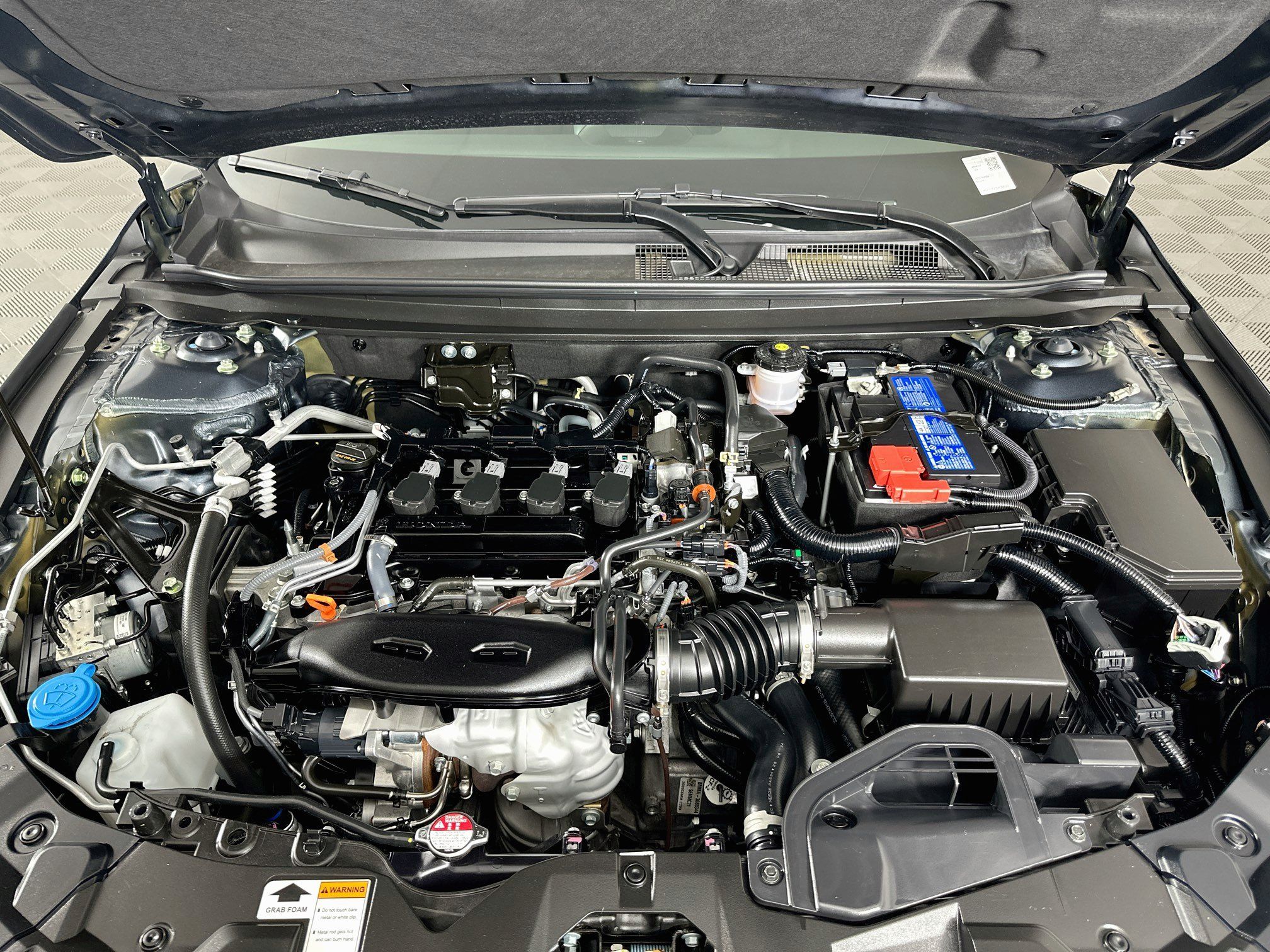 Used 2025 Honda Accord LX image 30