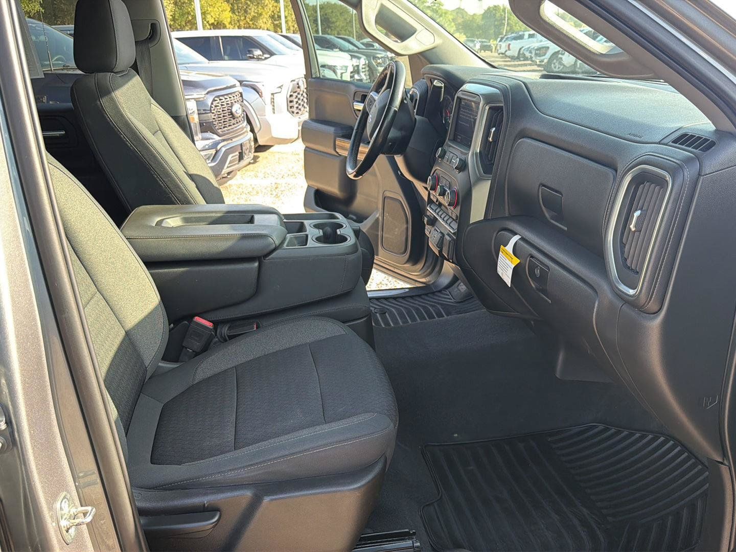 Used 2020 Chevrolet Silverado 1500 LT w/ Texas Edition RWD image 17