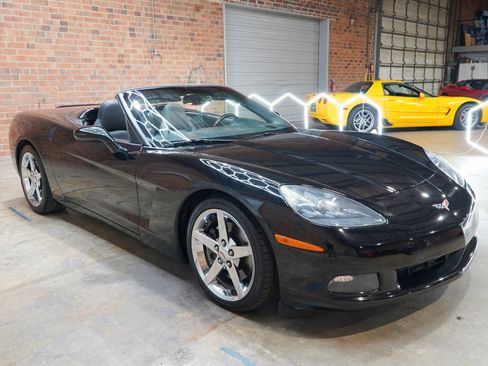 Used 2008 Chevrolet Corvette Convertible w/ Preferred Equipment Group RWD image 37