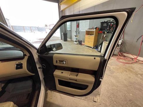 Used 2019 Ford Flex Limited w/ Equipment Group 303A image 28