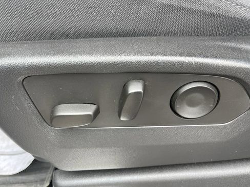 Used 2023 Chevrolet Silverado 1500 RST AWD/4WD image 12