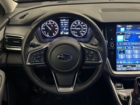 Used 2024 Subaru Outback Limited image 18